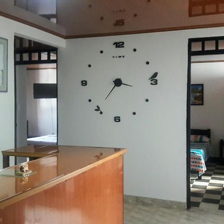 Hospedaje Santa Barbara Буґа Екстер'єр фото