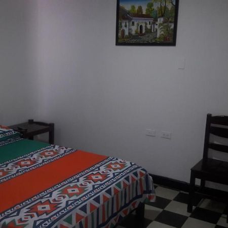 Hospedaje Santa Barbara Буґа Екстер'єр фото
