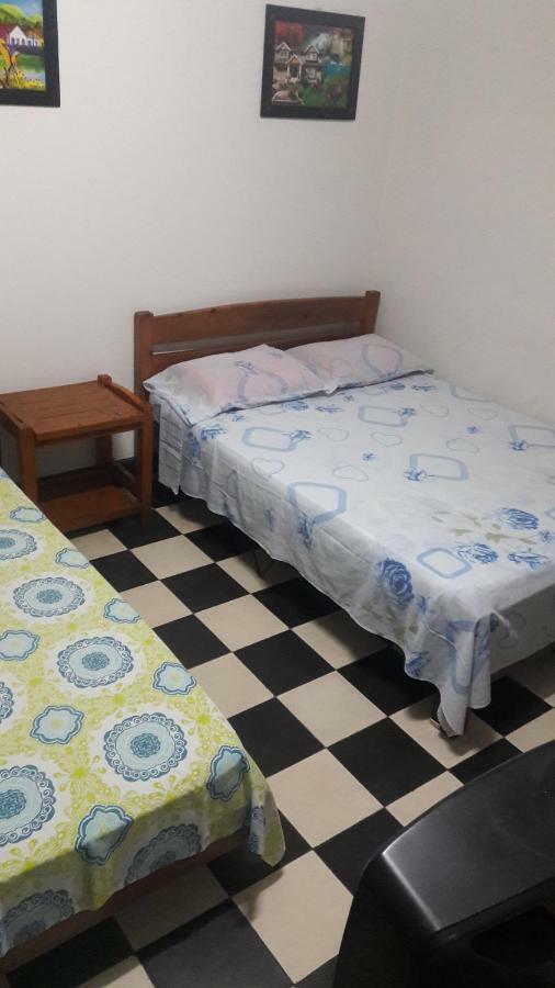 Hospedaje Santa Barbara Буґа Екстер'єр фото