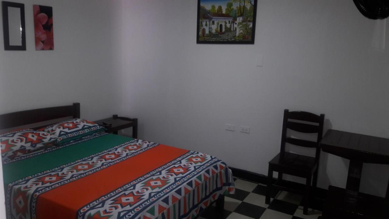 Hospedaje Santa Barbara Буґа Екстер'єр фото