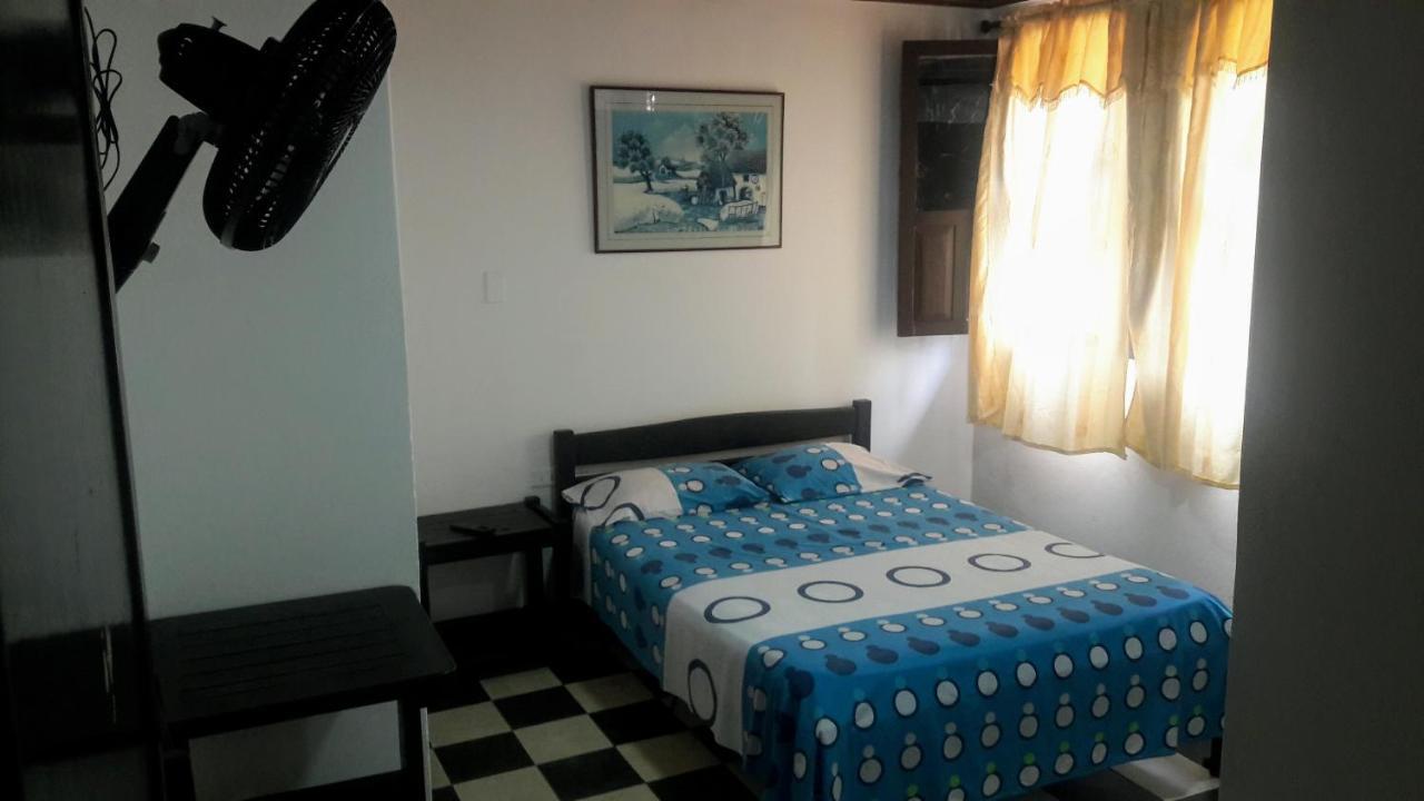 Hospedaje Santa Barbara Буґа Екстер'єр фото