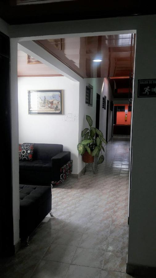 Hospedaje Santa Barbara Буґа Екстер'єр фото