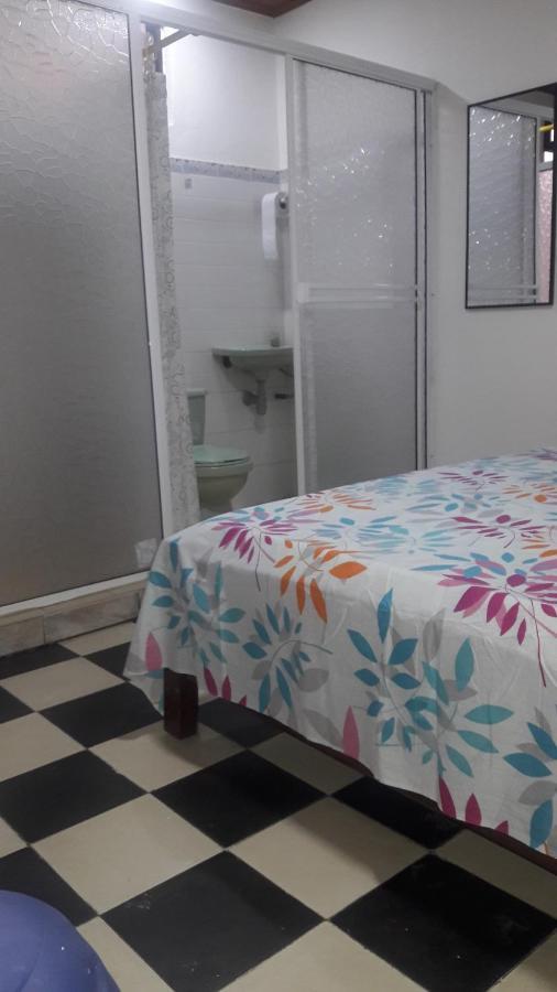 Hospedaje Santa Barbara Буґа Екстер'єр фото