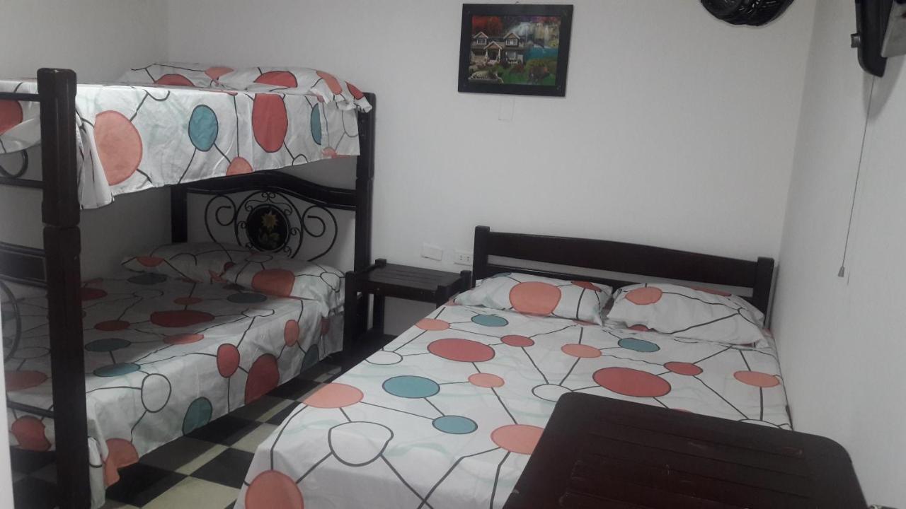Hospedaje Santa Barbara Буґа Екстер'єр фото
